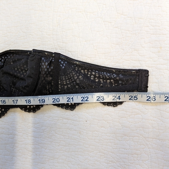 Victoria's Secret Black Lace Bandeau Strapless Bra - Picture 10 of 11